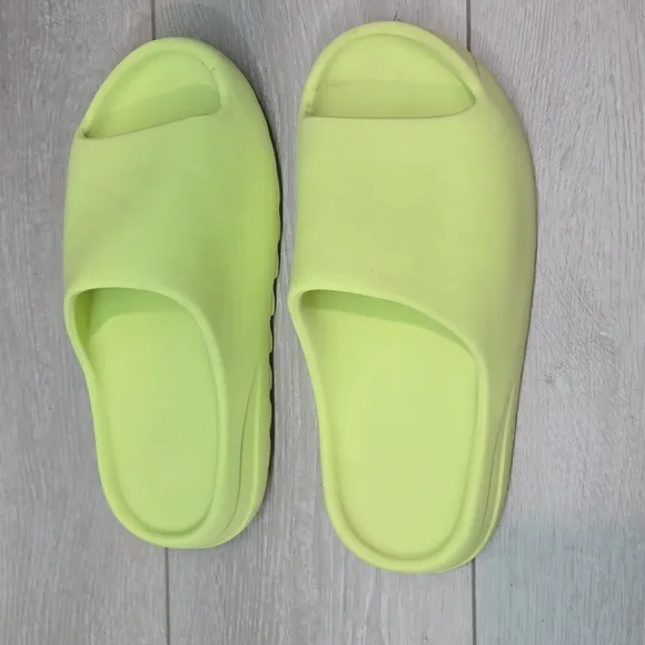 Yeezy Adidas Mens Lime Green Slide Sandals Shoes Sz 8 Slide