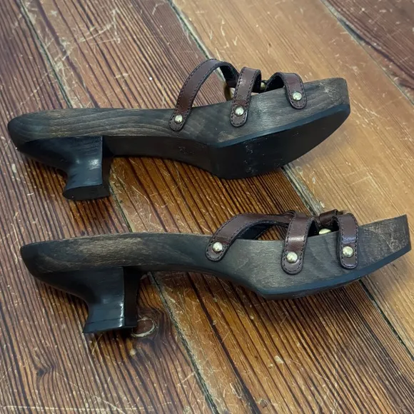 YSL Yves Saint Laurent wooden clog leather mules Heels Sandals Vintage 37 7.5