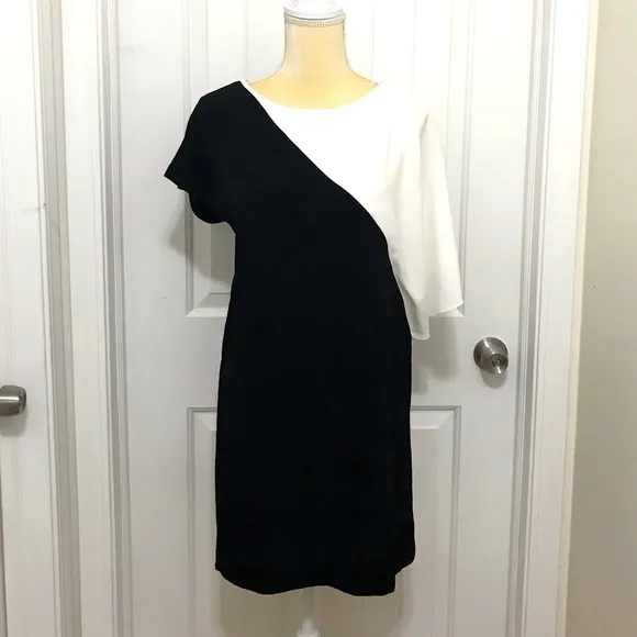 Zara asymmetrical black and white dress small