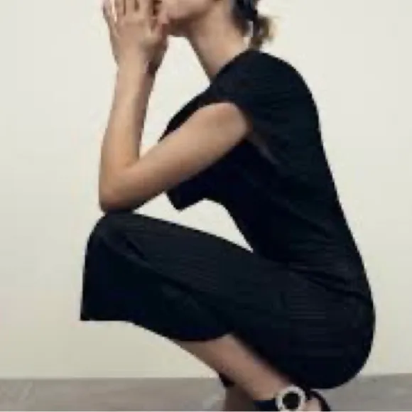 Zara Rip Knit Asymmetric classic dress. Black, size small.