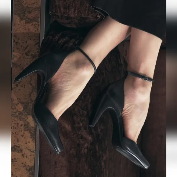 Zara SQUARE TOE LEATHER SHOES