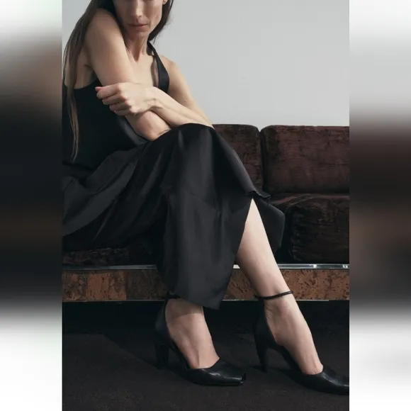 Zara SQUARE TOE LEATHER SHOES
